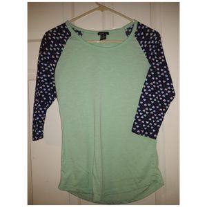 Rue21💎3/4 Sleeve Navy/Hearts & Sea Green Tee